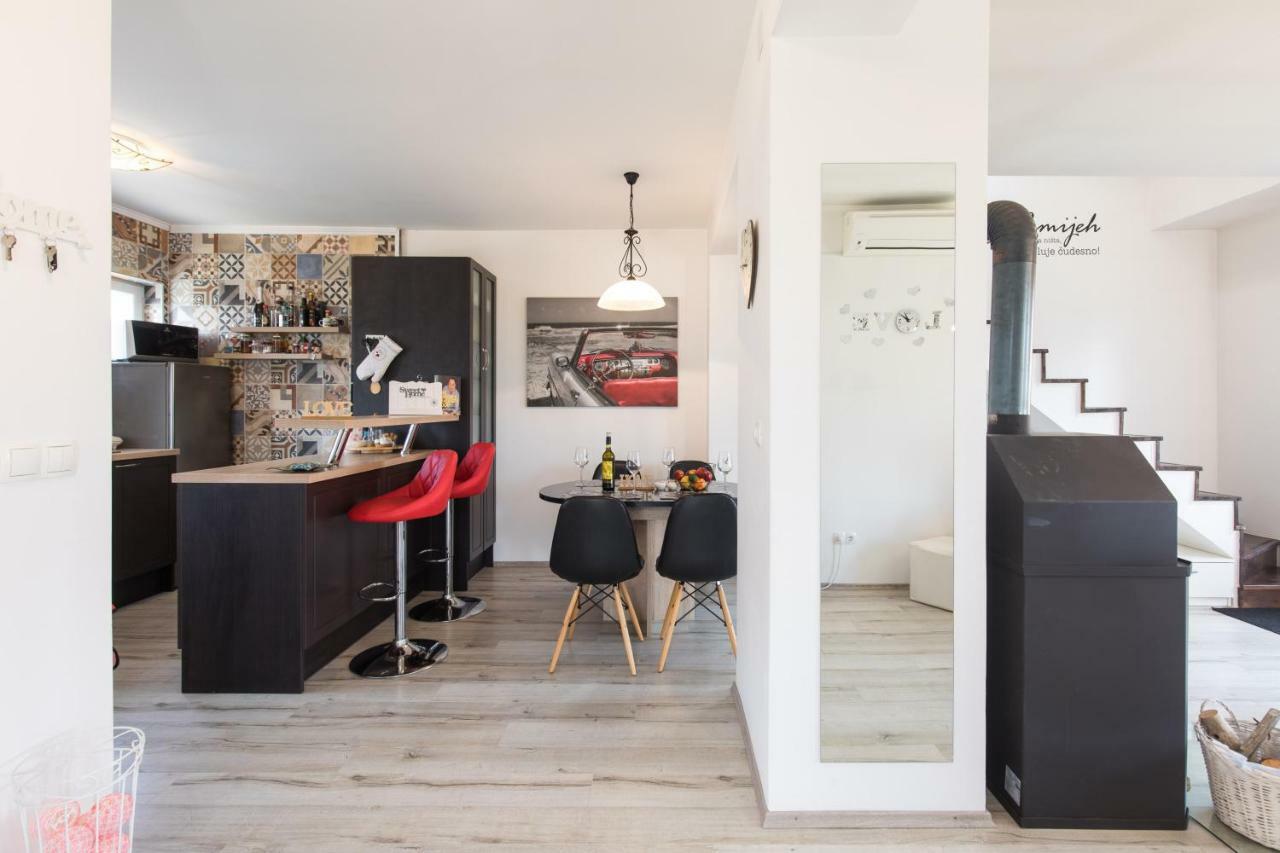 Chic Loft Appartment 크르크 외부 사진