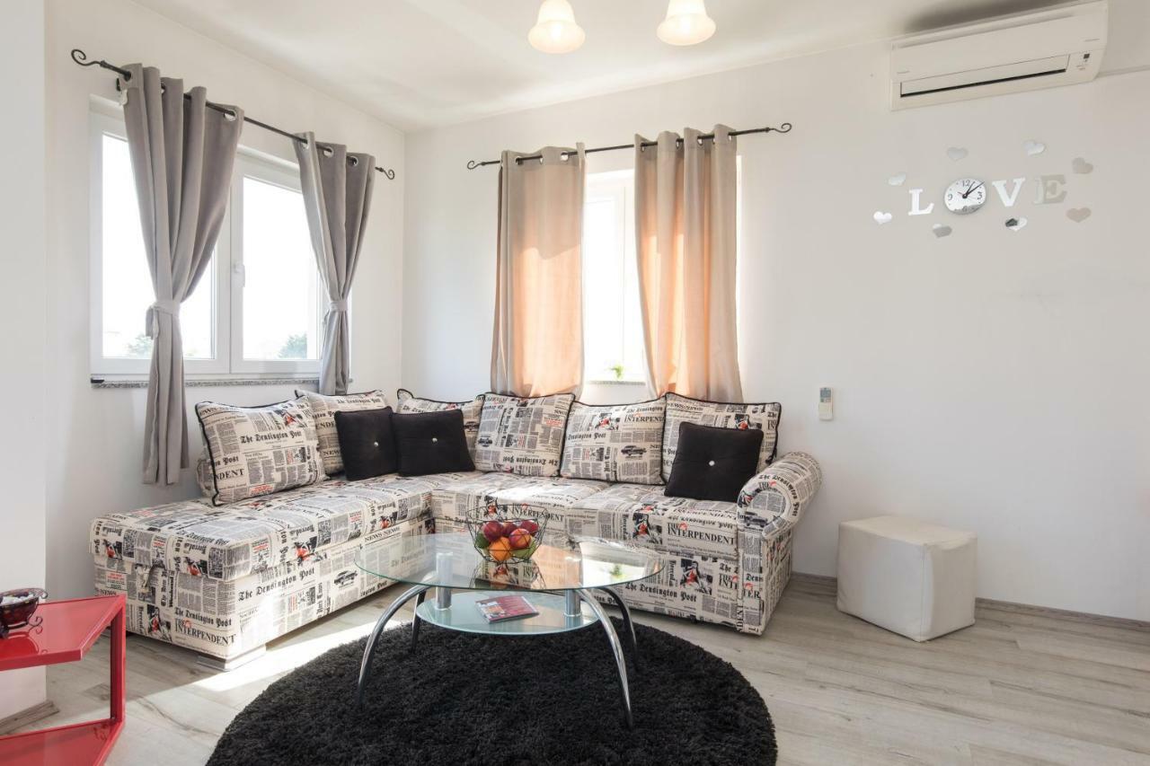 Chic Loft Appartment 크르크 외부 사진