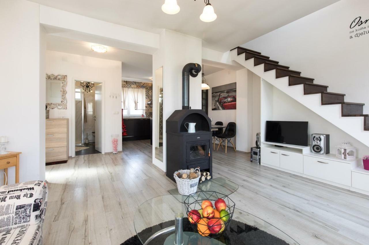 Chic Loft Appartment 크르크 외부 사진