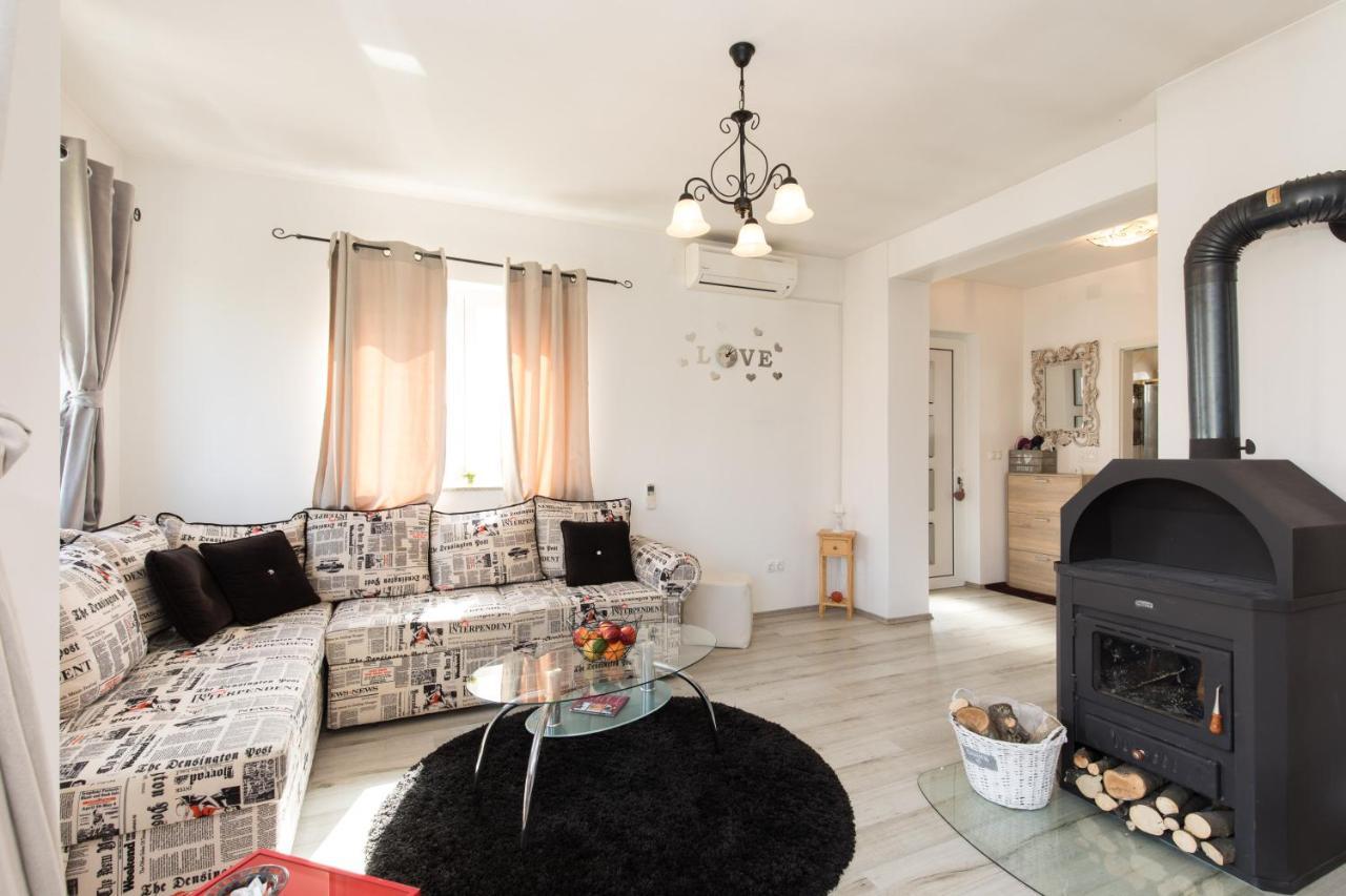 Chic Loft Appartment 크르크 외부 사진